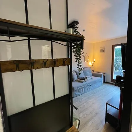 Joli Ensolleille Διαμέρισμα *